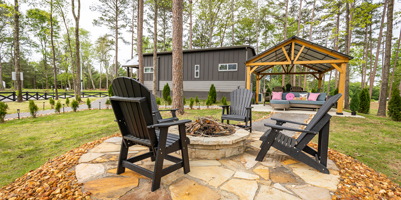 Cottage Between the Lakes at In the Pines