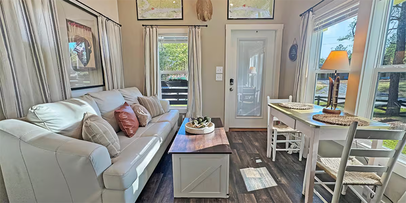 Cottage Between the Lakes at In the Pines