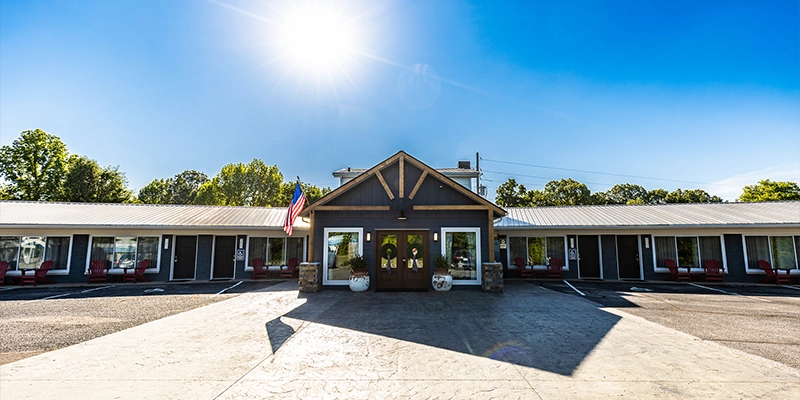 The Lakehouse Inn at Sledd Creek