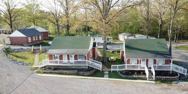 Early American Motel