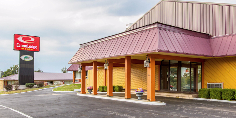 Econo Lodge Inn and Suites Photo