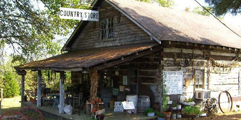 The Hitching Post & Old Country Store 