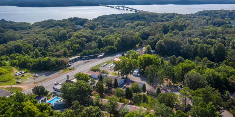 Aurora's Kentucky Lake Cottages