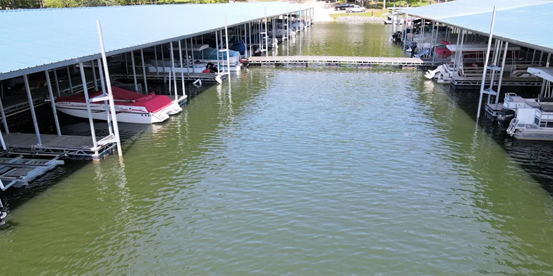 Lakeview Cottages & Marina