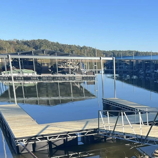 Lakeview Cottages & Marina