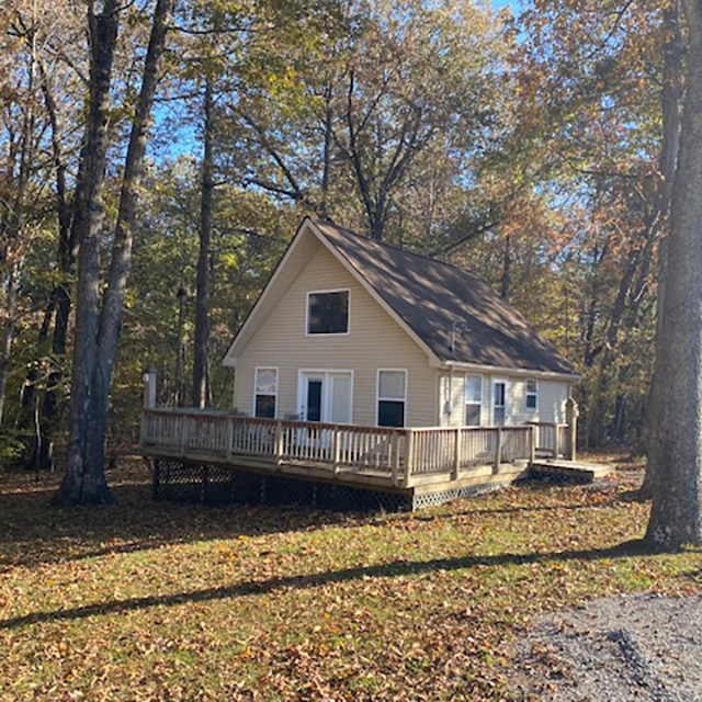 Whispering Oaks Resort