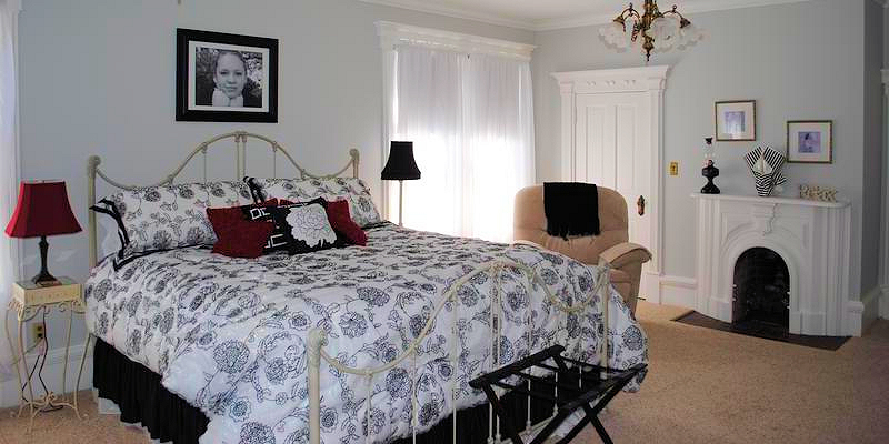 Silver Cliff Inn Photo