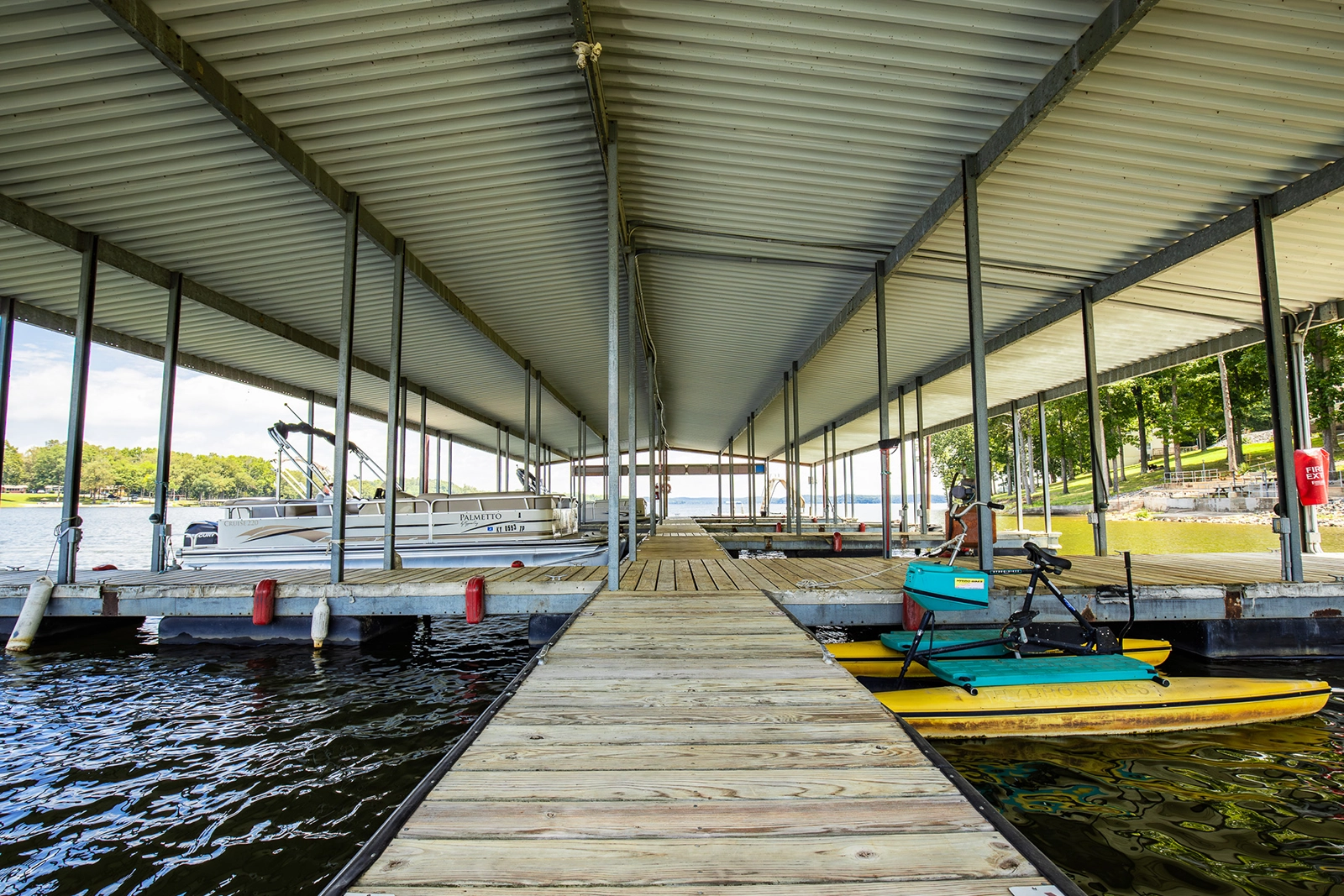 Hickory Hills Resort Marina