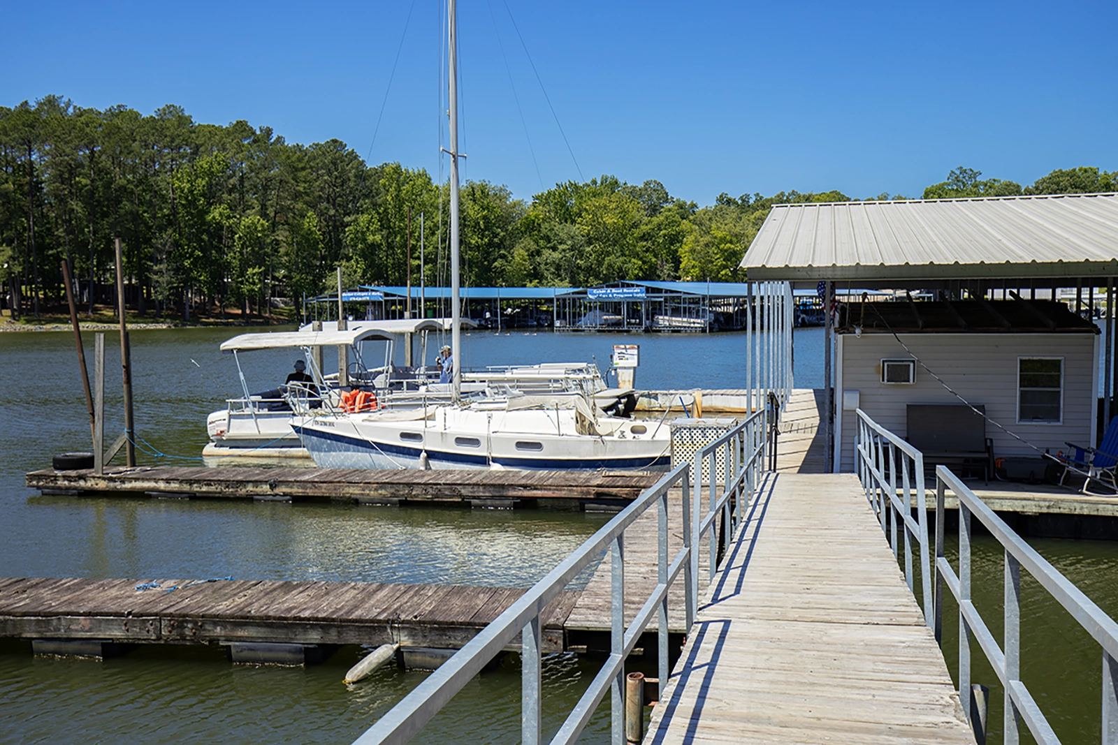 missing-hill-resort-and-marina