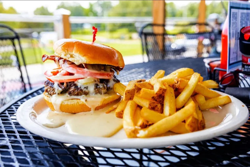 Ralph's Harborview Grill