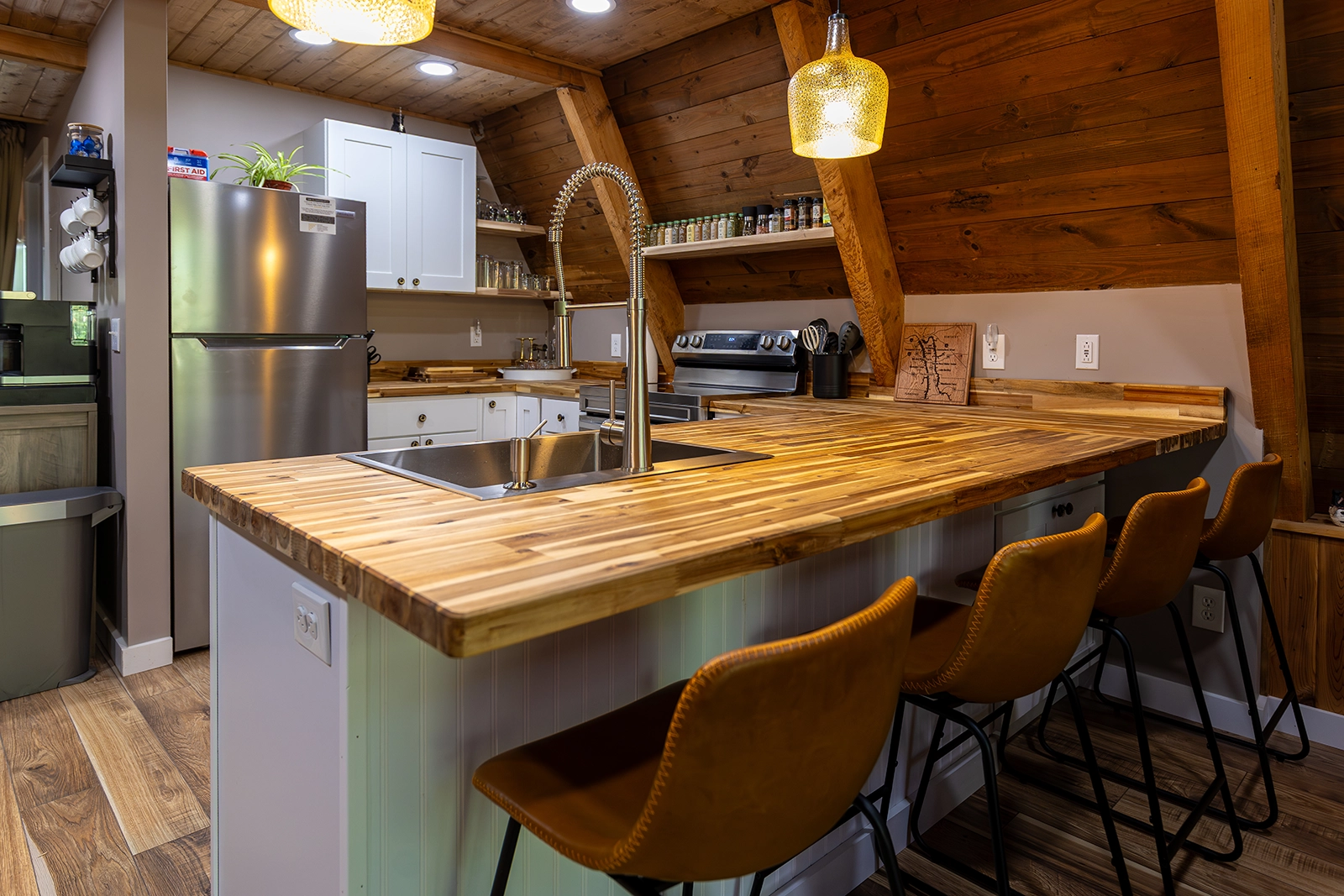 Warners Paradise - Bearadise A-Frame