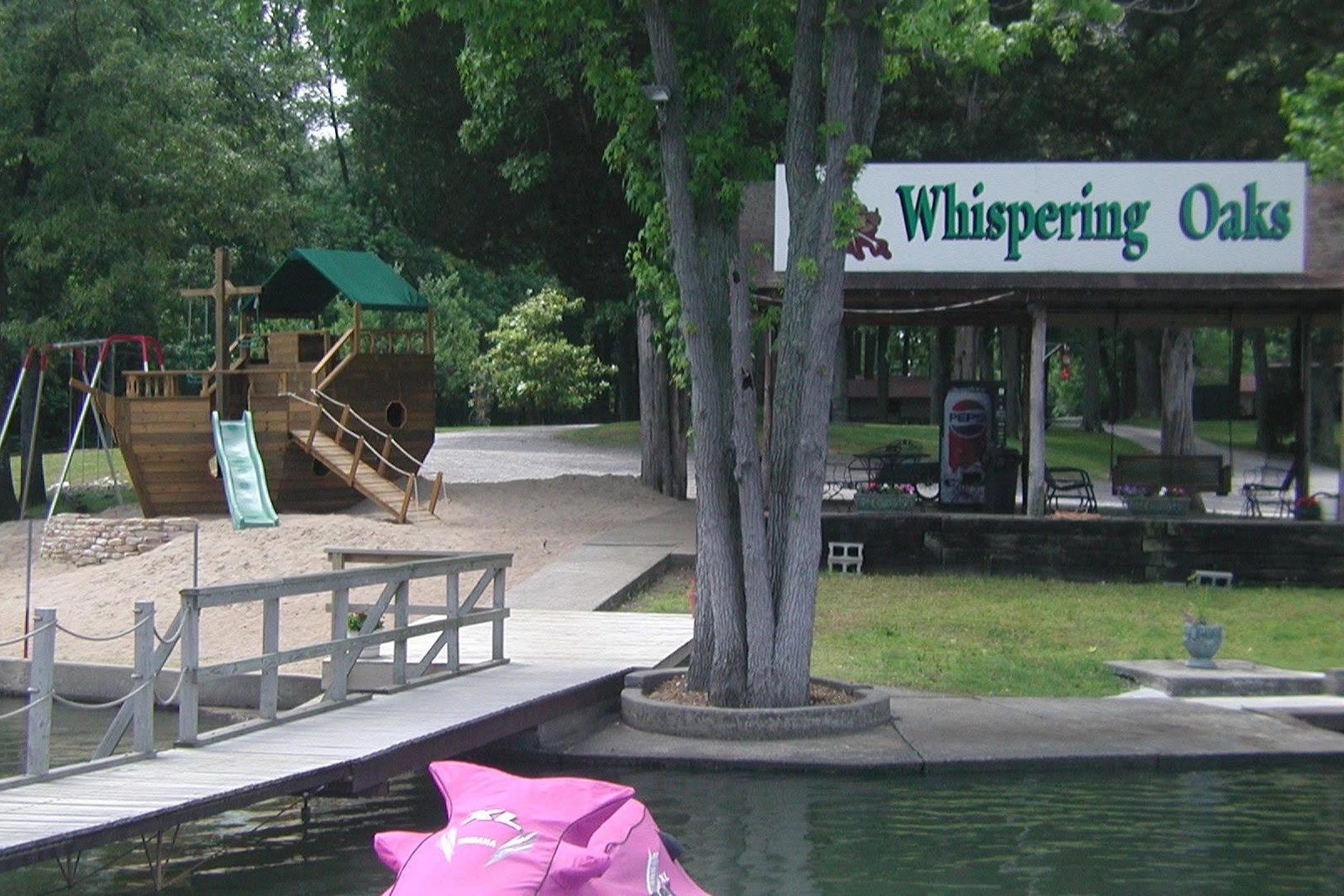 Whispering Oaks Resort
