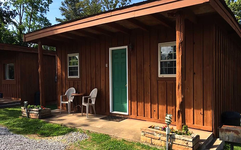 Fin N Feather Lodge